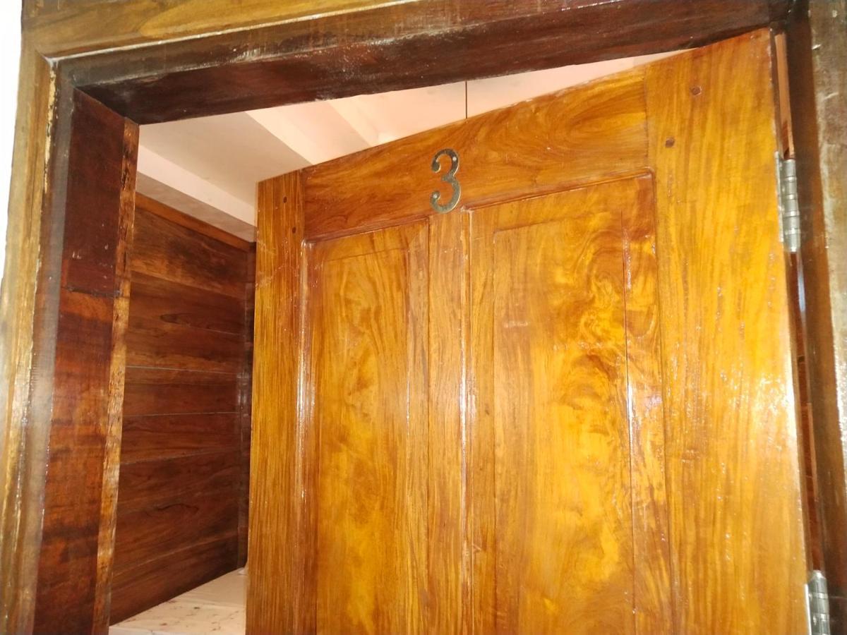 Lady Ghagha Room Rentals サン・ヴィチェンテ エクステリア 写真