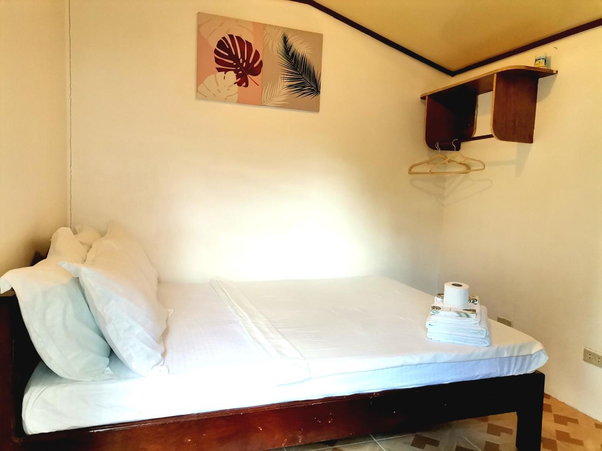 Lady Ghagha Room Rentals サン・ヴィチェンテ エクステリア 写真