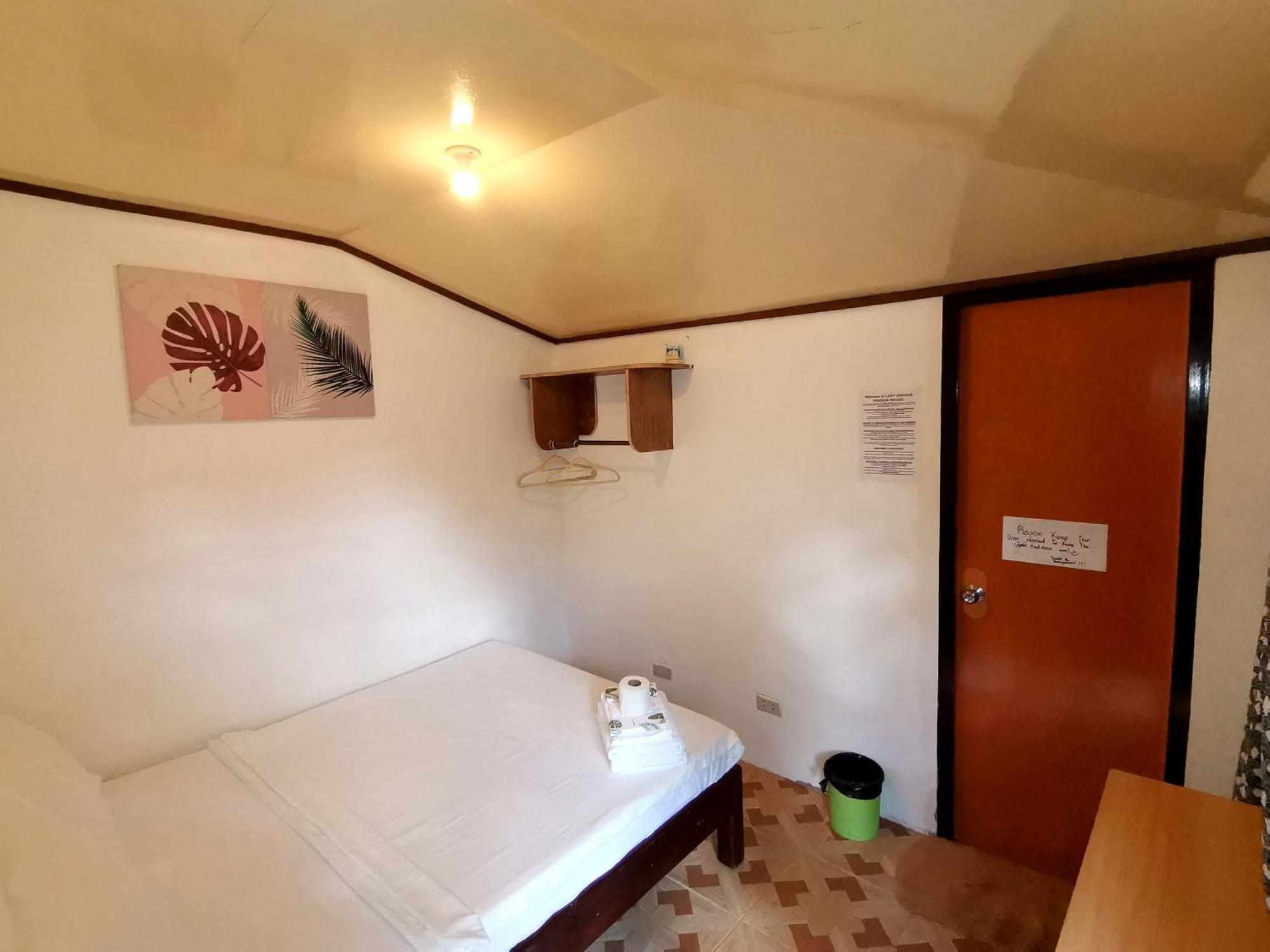 Lady Ghagha Room Rentals サン・ヴィチェンテ エクステリア 写真