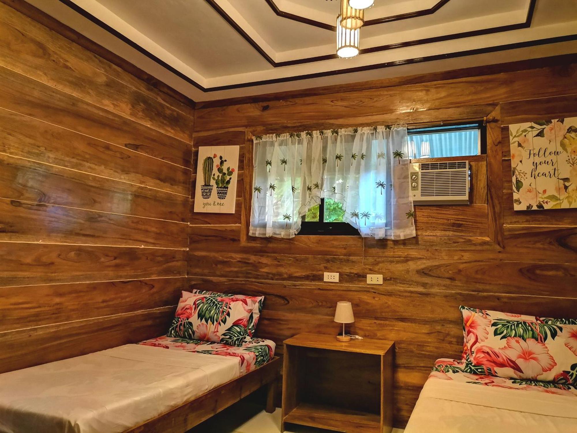 Lady Ghagha Room Rentals サン・ヴィチェンテ エクステリア 写真